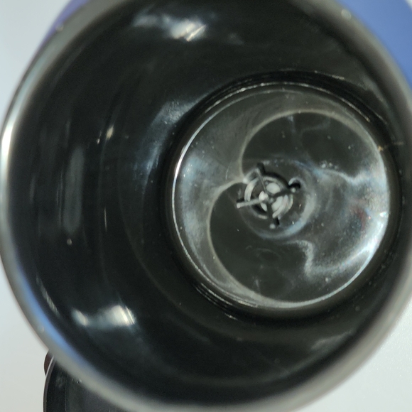 Self Stirring Mug - Picture 4 of 8